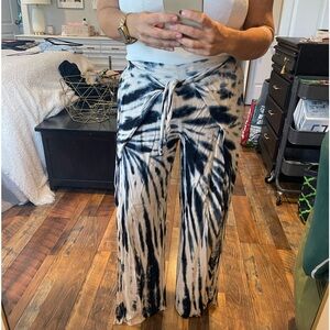 Flowy palazzo pants